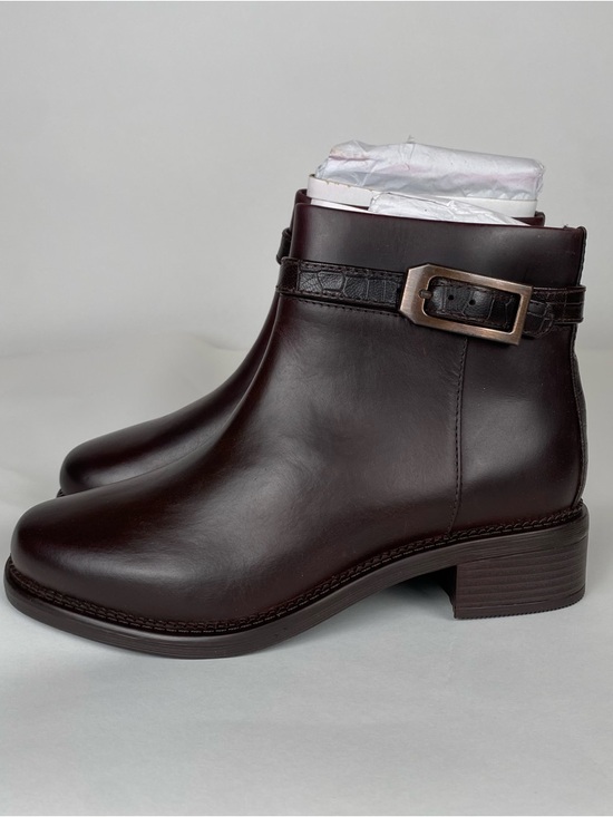 Clarks Shoes - NWT Clarks Women's Maye Grace Bordeaux Leather Ankle Boot‎ - 7 WIDE